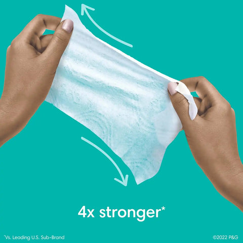 Pampers Baby Wipes, Complete Clean Baby Fresh Scented Wipe, Gently Cleans Head to Toe, 216 Total (3 Flip-Top Packs)