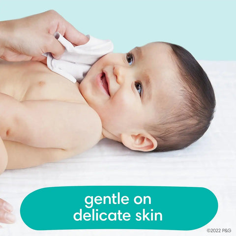 Pampers Baby Wipes, Complete Clean Baby Fresh Scented Wipe, Gently Cleans Head to Toe, 216 Total (3 Flip-Top Packs)